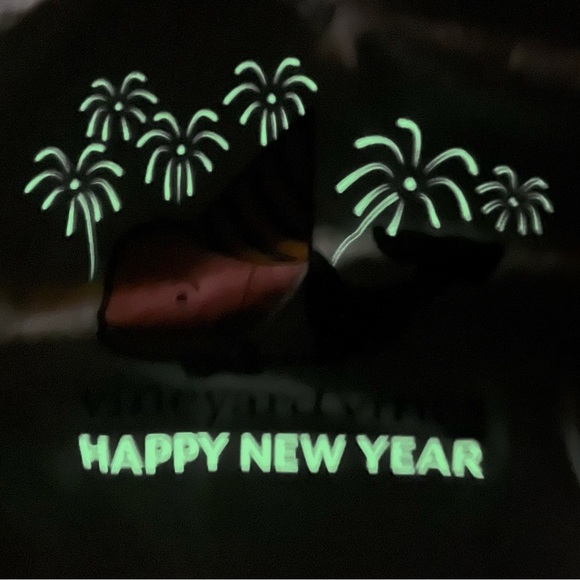 Vineyard vines boy glow in the dark long sleeve new year shirt XL/18 extra large - Picture 7 of 8